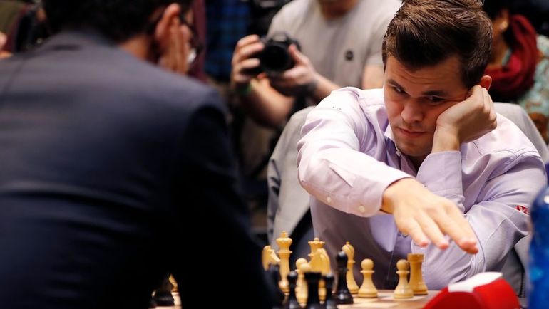 Magnýs Karlsen jeke-dara kósh bastady