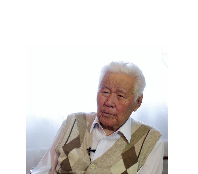 Ýahıt Shálekenov: «Kóshpendilik» tujyrymymen qoshtasýymyz kerek