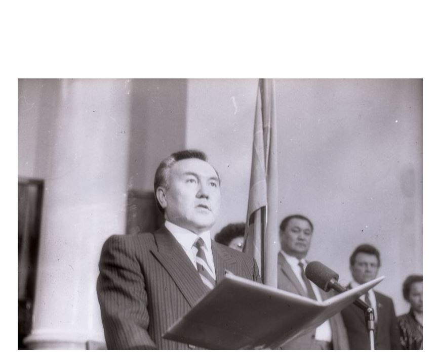 Prezıdenttik ınstıtýt – memlekettilik tiregi