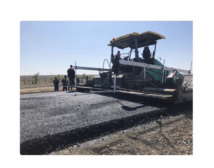 Aqtóbe jáne Atyraý oblystarynda avtomobıl joldary salasyndaǵy jobalardyń júzege asyrylý barysy talqylandy