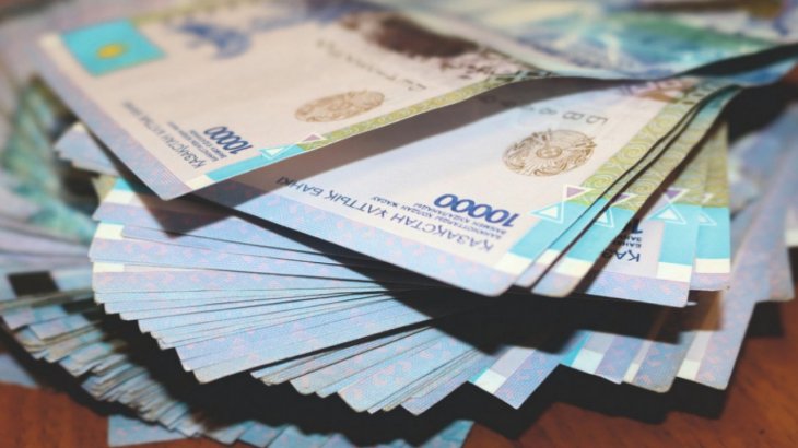 Petropavlda áskerı ınstıtýt qyzmetkeri 27,8 mln teńge jymqyrǵan