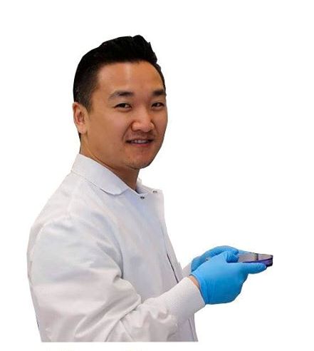 Vırýsolog: 1 adam COVID-19-dy kem degende 5 adamǵa juqtyrady