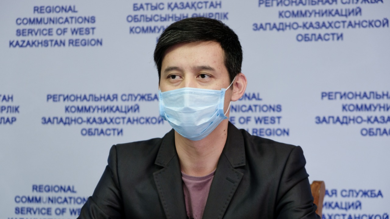 Batys Qazaqstanda 8 medısına qyzmetkeri vırýs juqtyrǵan