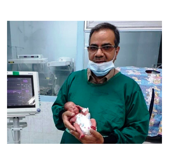 Iranda 800 gramm salmaqpen dúnıege kelgen náreste vırýsty jeńdi