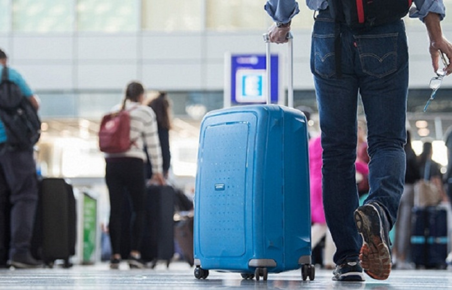 Shetelde Qazaqstannyń 175 myń azamaty júr - mınıstr