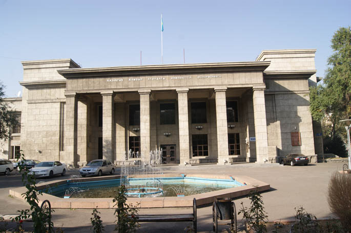 Jambyl atyndaǵy fılarmonııa úzdik bestiktiń sapynda