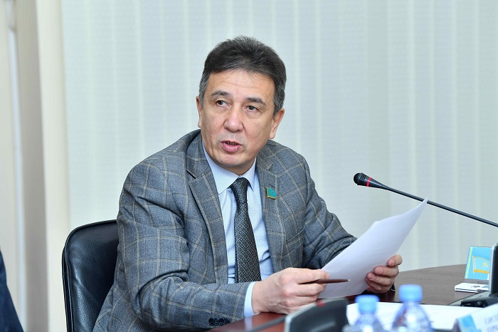 Beıbit jınalystardy ótkizý tártibi naqtylanady - senator