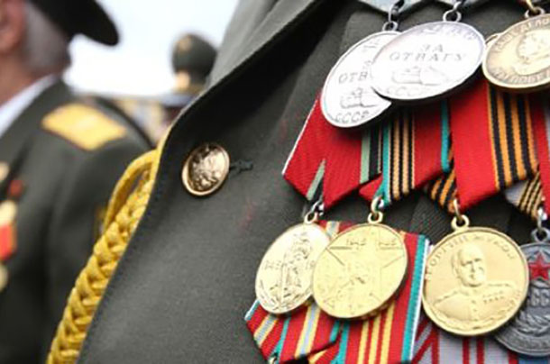 Atyraý: Maıdangerlerge 1 mln teńgeden beriledi