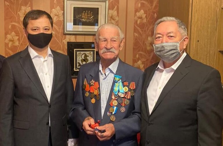 Mańǵystaý: Ardagerlerge 1 mln teńgeden berildi