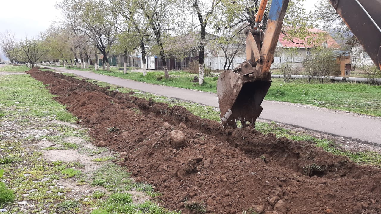 Almaty: Qala turǵyndary men saıajaı ıeleri qandaı erejelerdi ustanýy qajet?