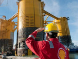 Royal Dutch Shell alǵash ret dıvıdendterdi azaıtty