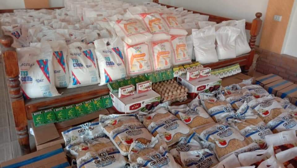 Túrkistan oblysy: Maqtaaraldyq kásipker 50 otbasyǵa azyq-túlik úlestirdi