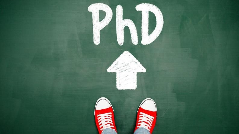 Jas ǵalymdardy daıarlaýda jańa júıe engiziledi