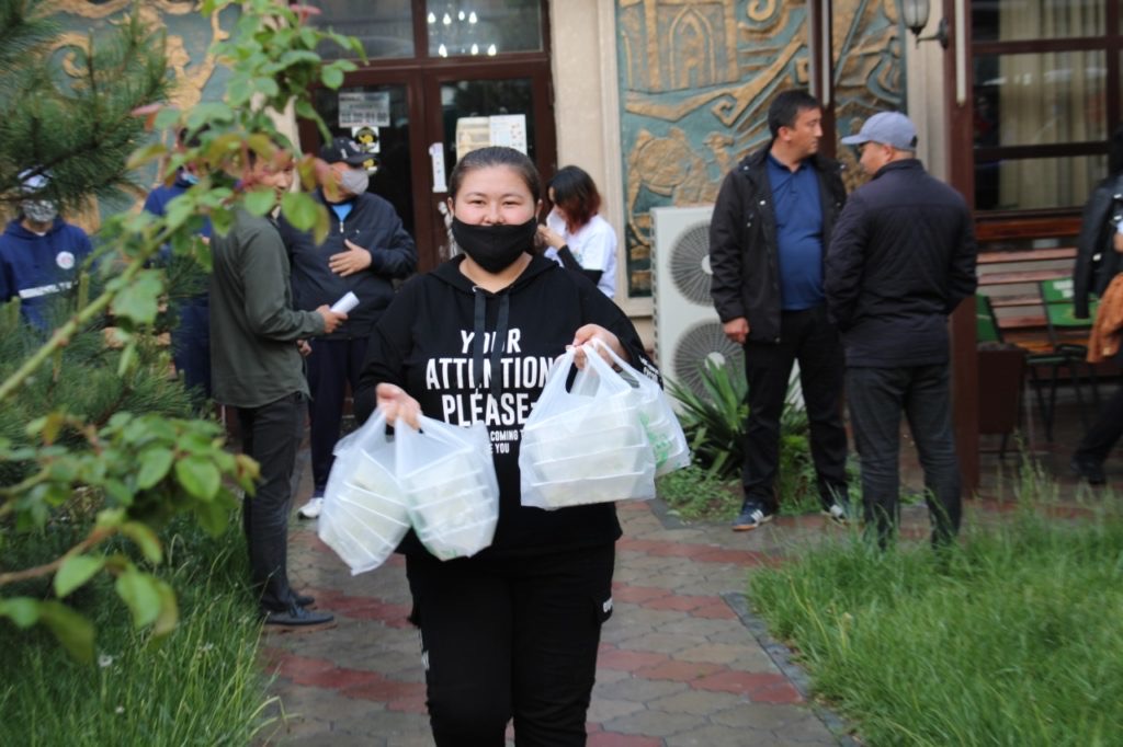 Taraz qalasynda 200 adamǵa aýyzashar taratyldy