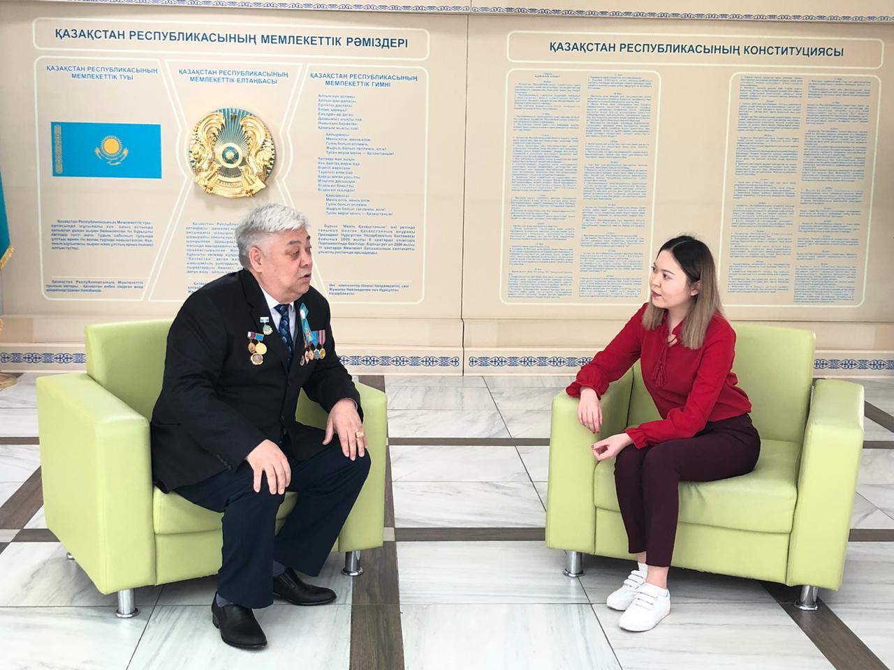 Oqýshylar dańqty panfılovshynyń nemeresimen beınejazba arqyly júzdesti