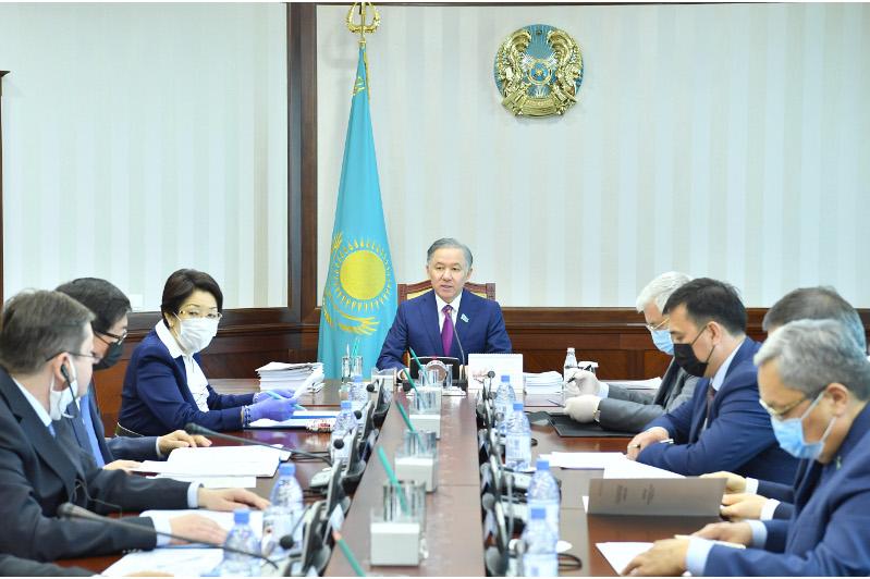 Májilistiń Bıýro otyrysy ótti