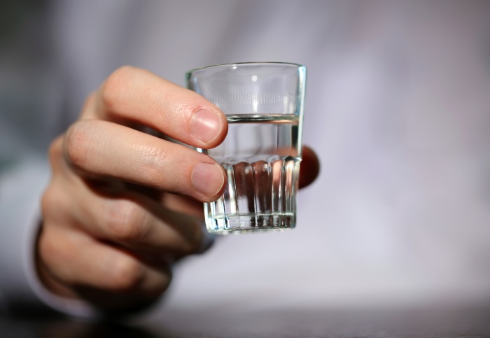 Araq ishti, ajal qushty