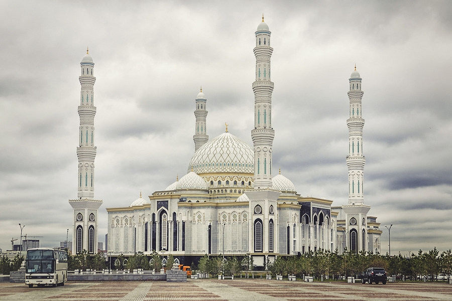 Elimizde 18 mamyrdan bastap meshitter ashylady