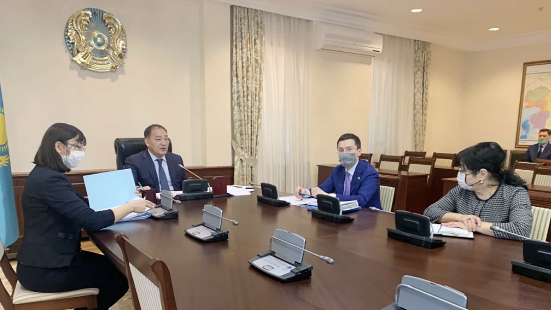 Ekonomıka salalaryn jandandyrýǵa arnalǵan jańa sharalar qabyldandy