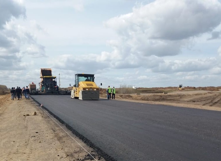 Qostanaı oblysynda jol qurylysyna qatysty 600-ge jýyq kemshilik anyqtaldy