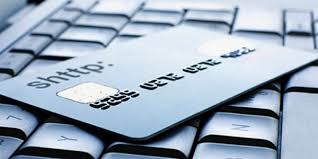 Koronadaǵdarys: Qazaqstannyń qolma-qol aqshasyz ekonomıkaǵa ótýin tezdetedi