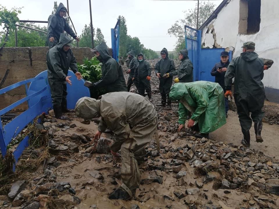 Shymkentte Eltaı eldi mekeninde jaýynnan keıingi qaýip seıildi