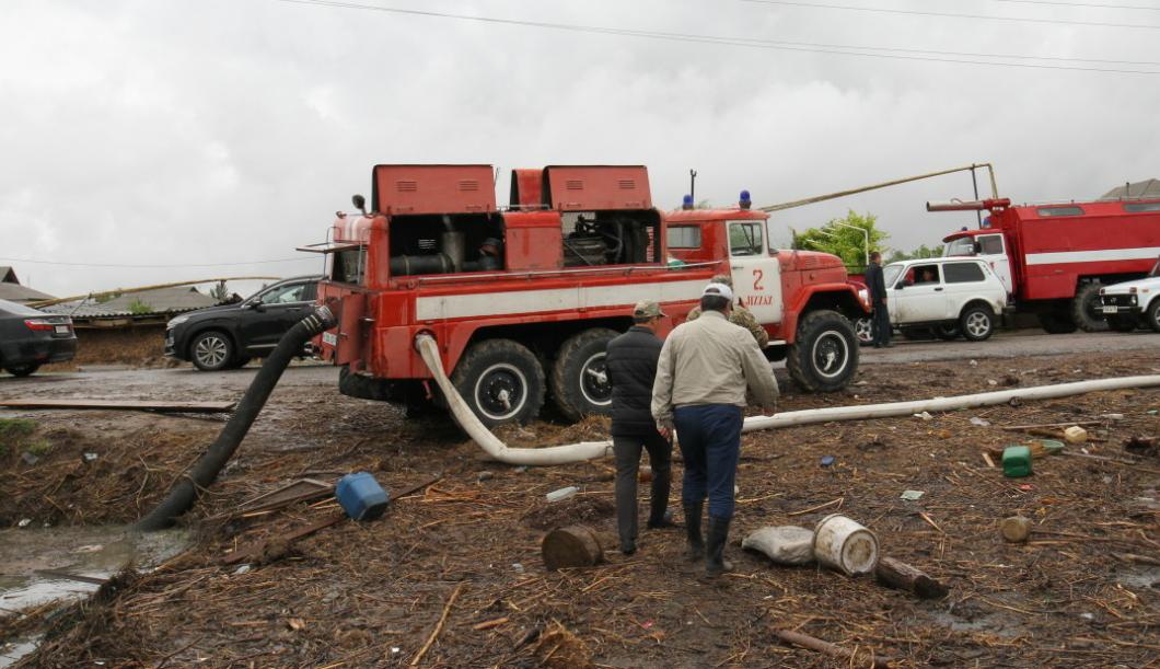 Maqtaaral: Sý basqan aýyldardan 8 455 tekshe metr sý shyǵaryldy