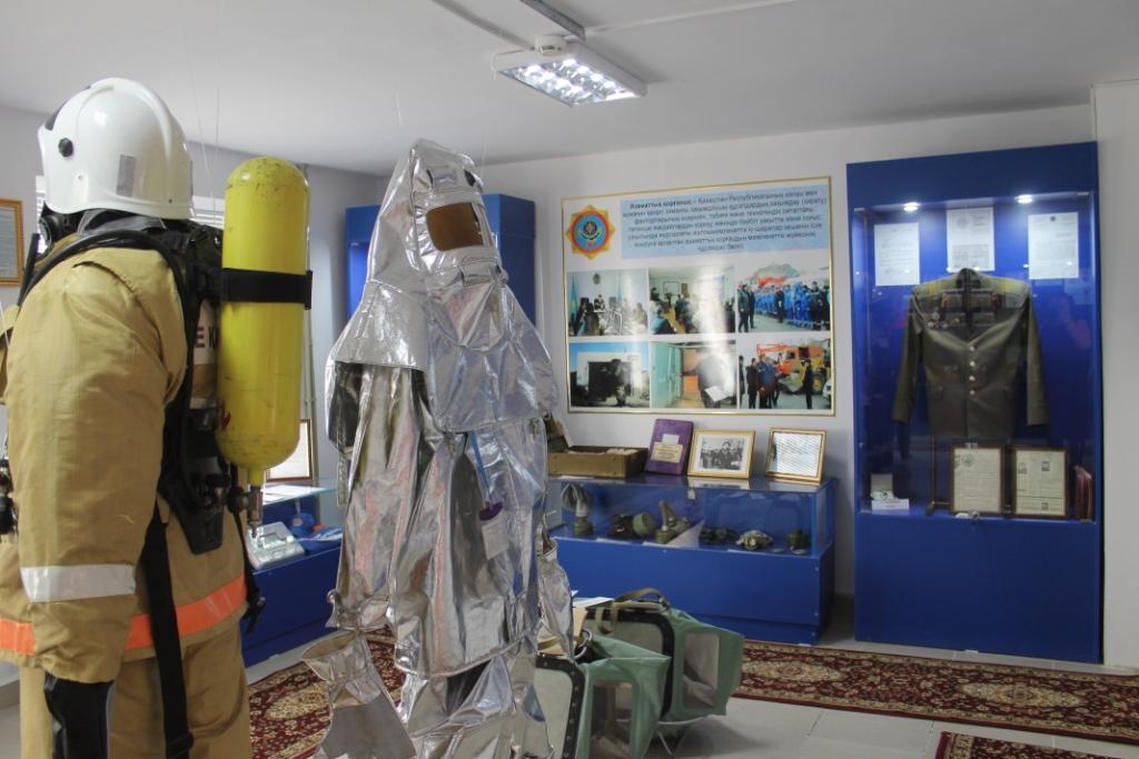 Aqtaý: órtke qarsy úgitteý ortalyǵynyń mýzeıinde kórme ótti