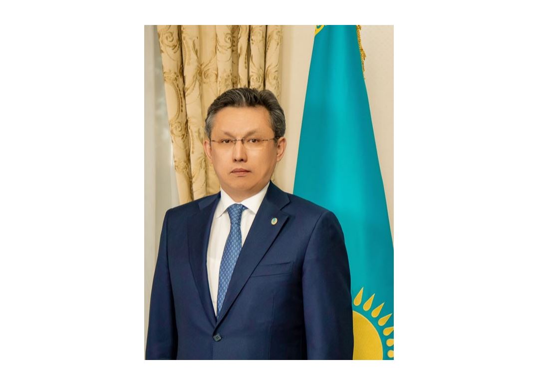 Baqyt Sultanov sala qyzmetkerlerin Dúnıejúzilik metrologııa kúnimen quttyqtady