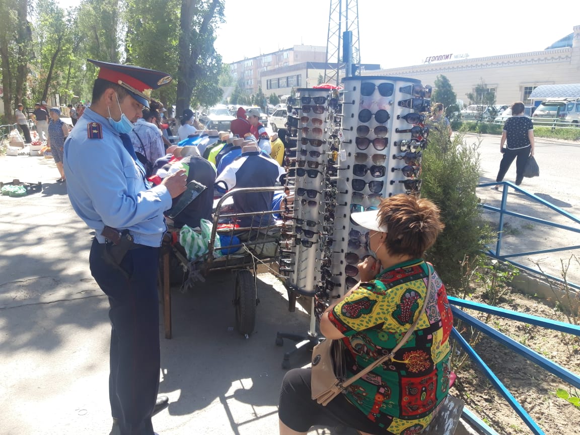 Taraz qalasyndaǵy saýda oryndaryna reıd júrgizildi