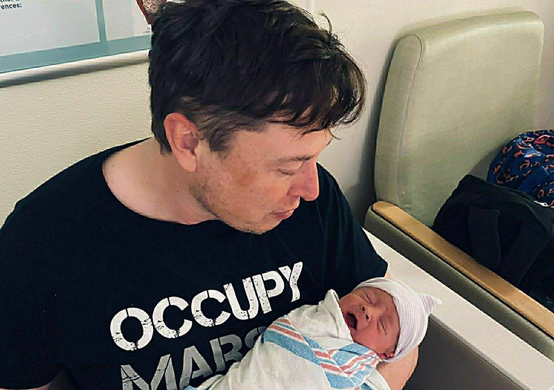 Ilon Mask ulynyń atyn ne úshin ózgertti?