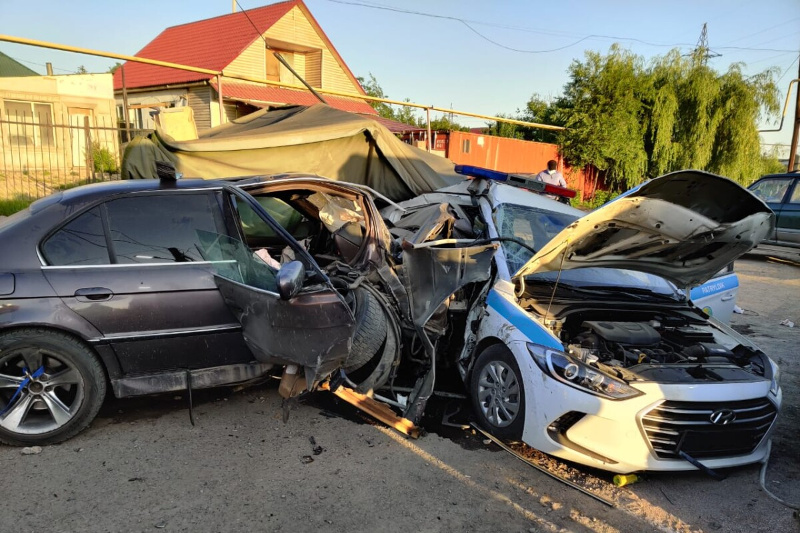 Almatydaǵy kólik apaty: Júrgizýshi polısııada 6 jyl jumys istegen