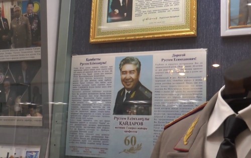 Ushaq apatynan qaıtys bolǵan general Qaıdarovqa ekspozısııa arnaldy