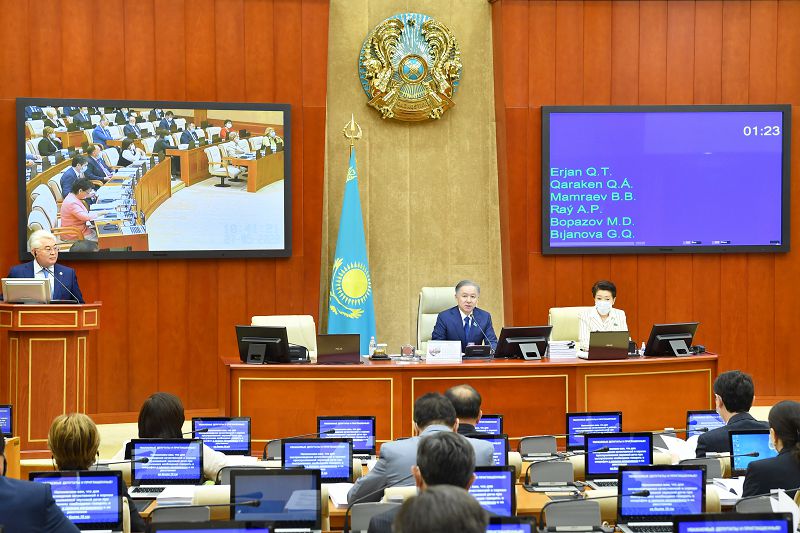 Jumysshylar jazataıym jaǵdaıdan qalaı saqtandyrylady?