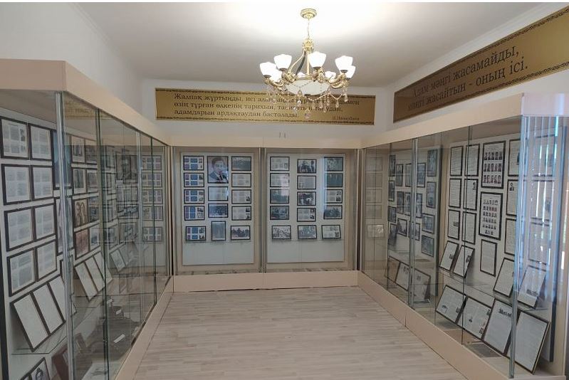 Turar Rysqulov tálim alǵan mektep