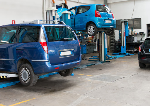 Kún­de­likti qyzmetimen qatar kó­lik jón­­deýmen aınalysady