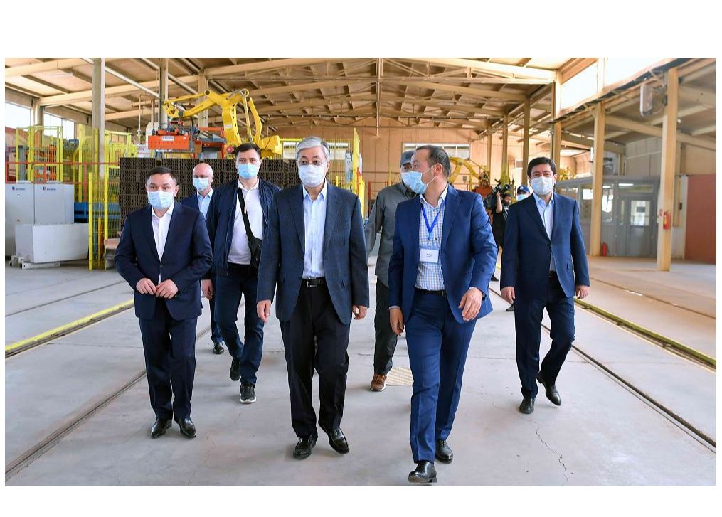 Qazaqstan Prezıdenti «Astana Ceramic» JShS-ne bardy