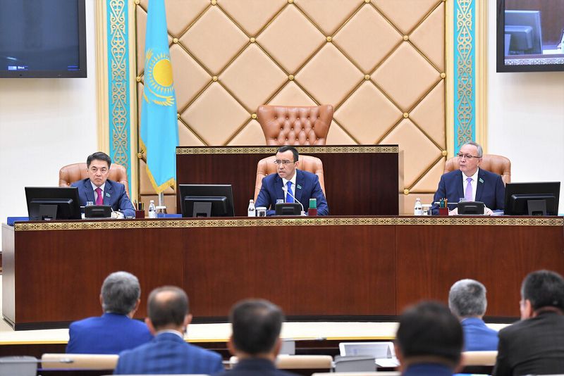 Kásibı parlamentarızmniń jańa kezeńine jol ashady