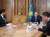 Nursultan Nazarbaev BAÁ-niń Qazaqstandaǵy elshisimen kezdesti