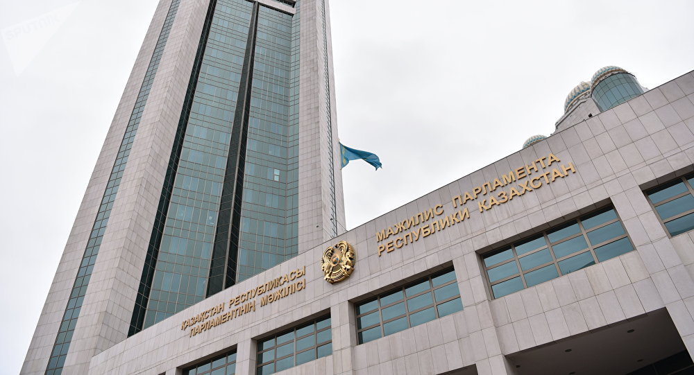 Májiliste aýdıtorlyq qyzmet máseleleri boıynsha zań jobasy talqylanyp jatyr