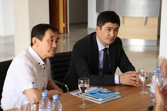 Aqtaýda óńirlik ekologııalyq keńes otyrysy ótti