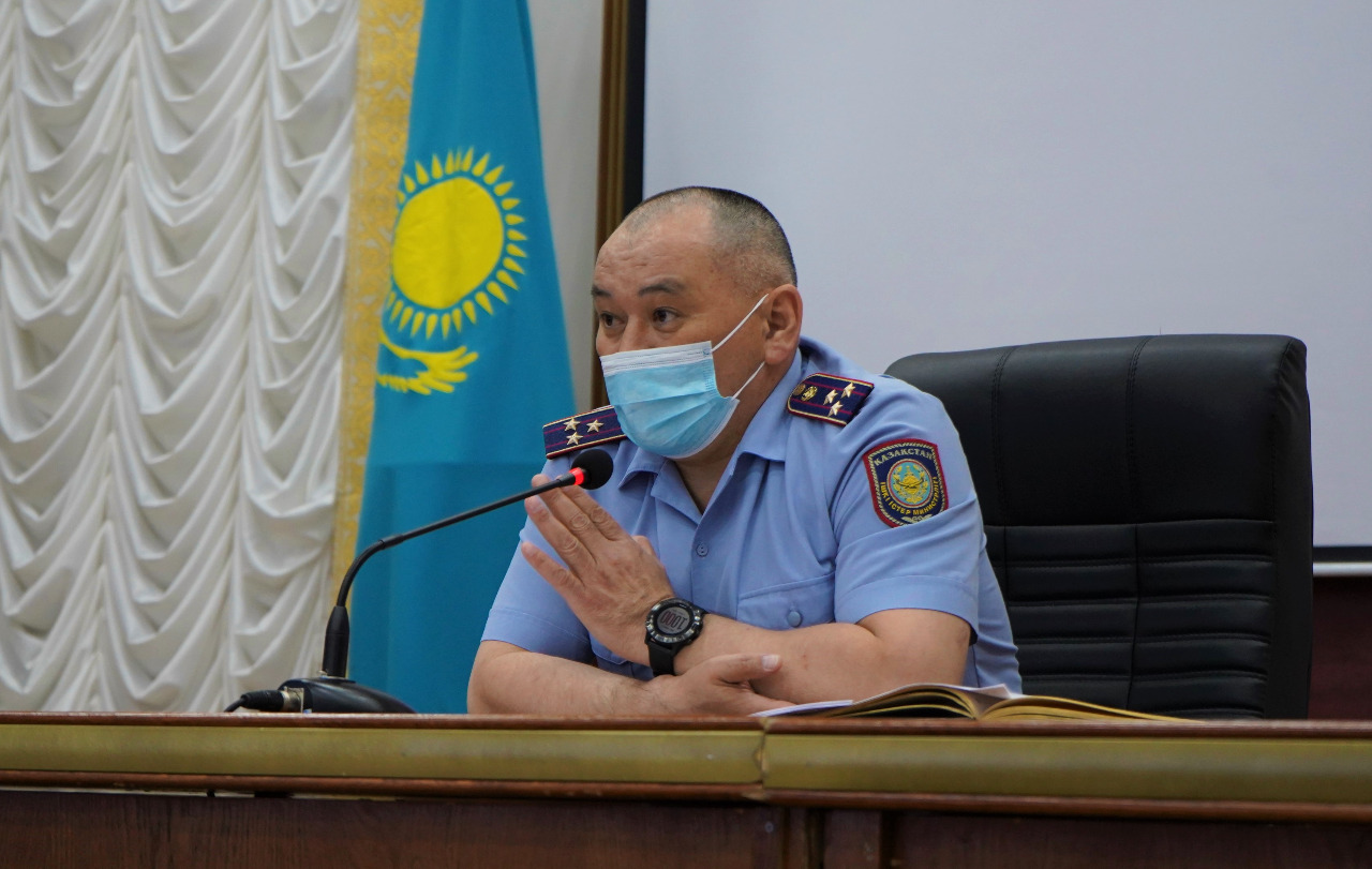 Qostanaılyq polıseıler mıtıngiler týraly jańa zańmen tanysty