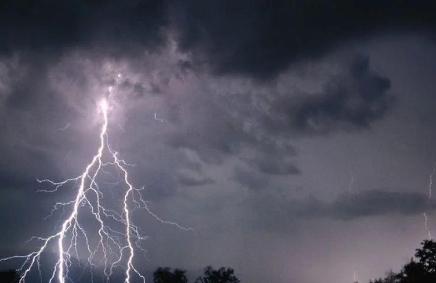 Shyǵys Qazaqstanda 16 jastaǵy bala jaı túsip, mert boldy