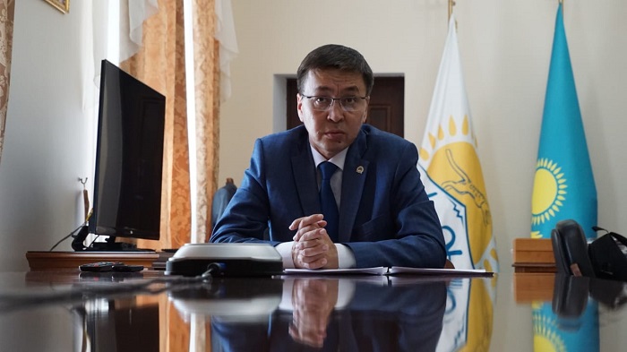 Oralda túlekter ákimmen onlaın kezdesti