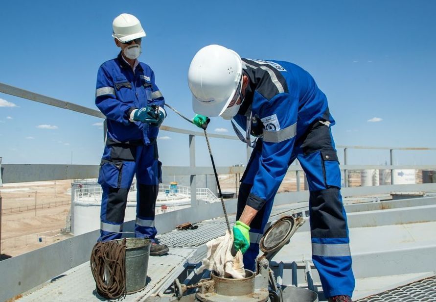 Atyraýda «Embimunaıgazdyń»  136 adamynan koronavırýs anyqtaldy