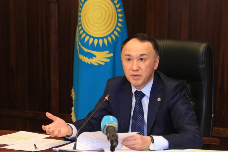 Arhımed Muhambetov Naýyrzym aýdanyna jumys saparymen bardy