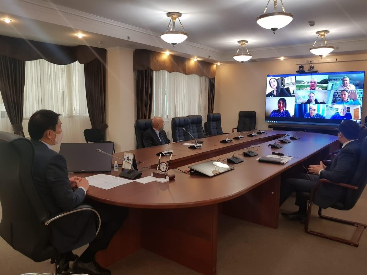 Geologııalyq barlaý jumystaryna ınvestısııa tartý máseleleri talqylandy