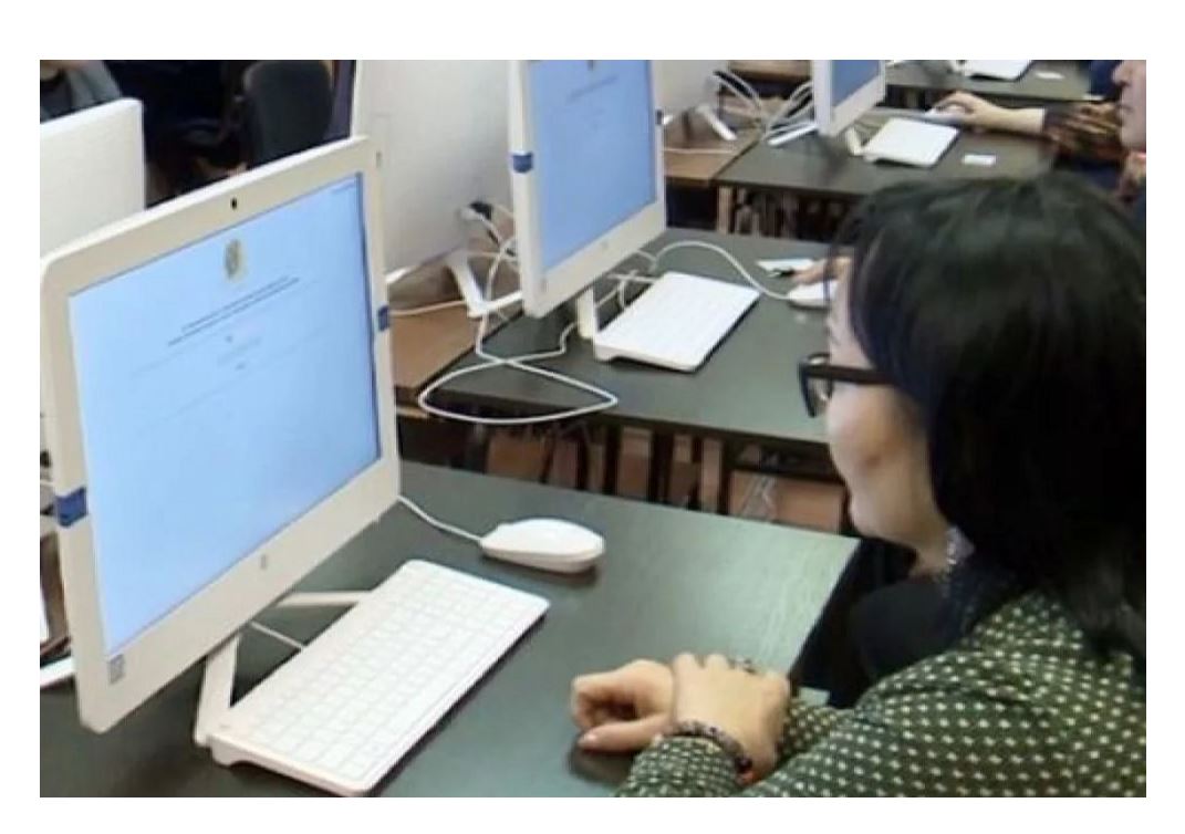 Muǵalimder de UBT tapsyrady