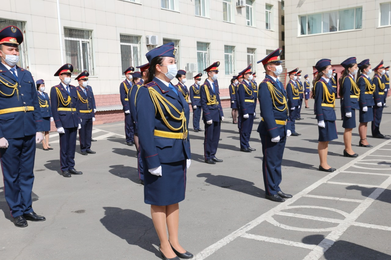 Eńbegimen elengen elordalyq polısııa qyzmetkerleri marapattaldy