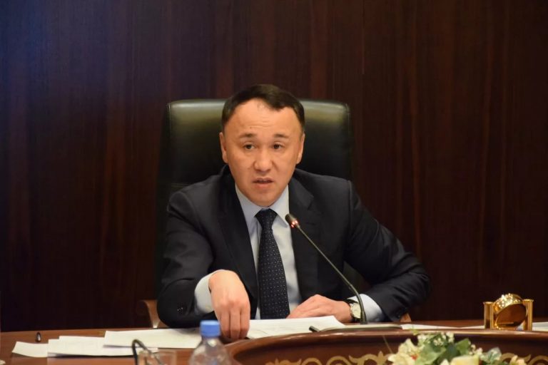 Qostanaı oblysynyń ákimi koronavırýs juqtyrdy